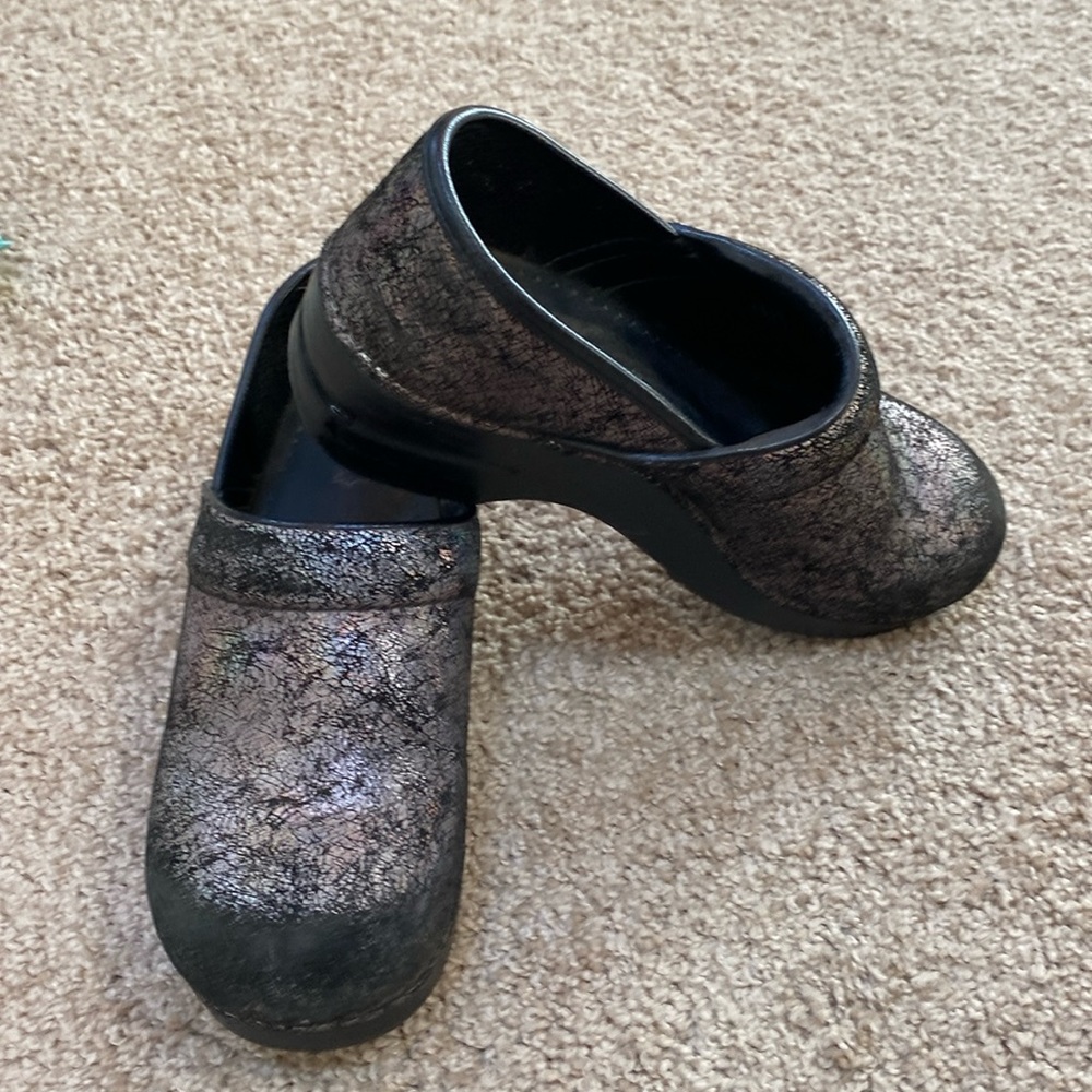 Dansko shoes Size 39 (Size 9)